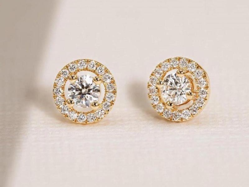 Bông tai nụ vàng kim cương